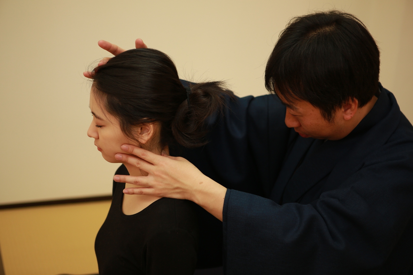 整体操法中の山本清次先生２